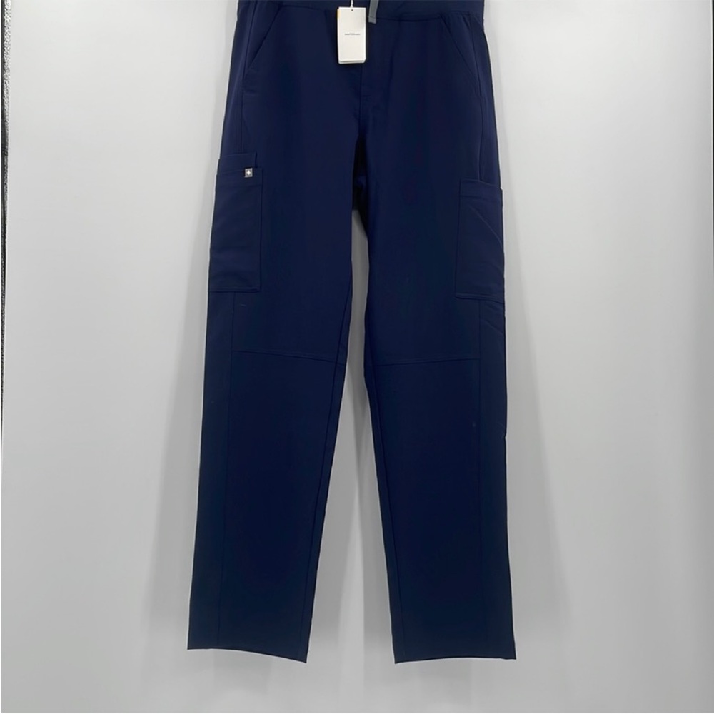 NWOT Figs Axim Cargo Scrub Pants Sz L
